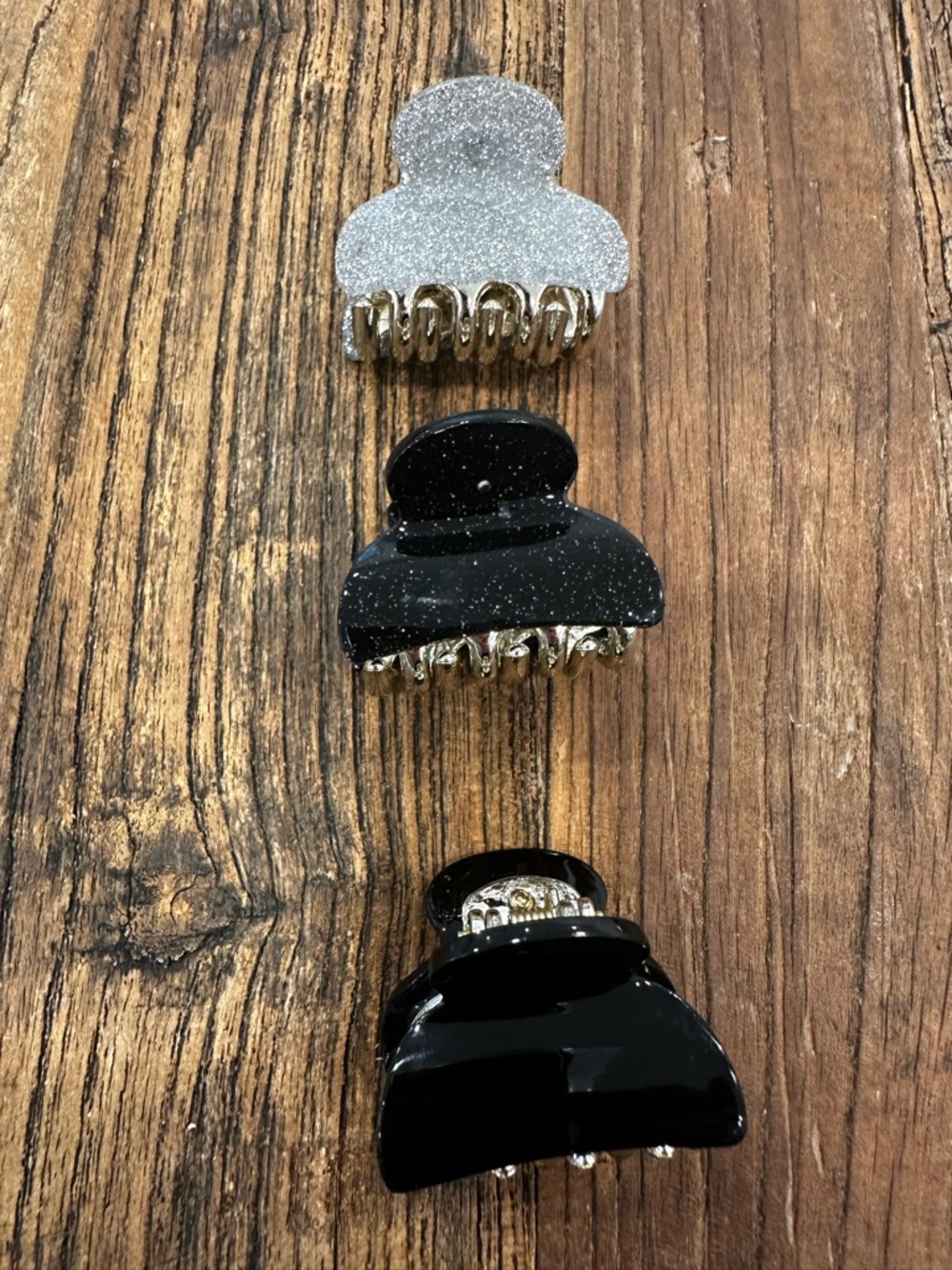 Set of 3 Sparkle and Gloss Hair Claw Clips - Black & Silver